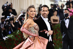 Đêm hội thời trang lớn nhất thế giới: Met Gala 2022 đạt mức gây quỹ kỷ lục 17,4 triệu USD