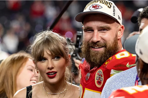 Đám cưới tỷ USD: Taylor Swift mang bao nhiêu tỷ USD về nhà chung?