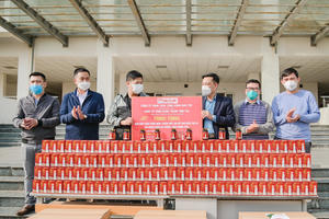 Công ty Bảo Trí trao tặng 700 hộp Viên thảo mộc Thiên Việt An tại Hưng Yên 
