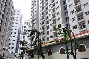 Không đến nhận nhà tái định cư để chờ bán chênh cả tỷ đồng