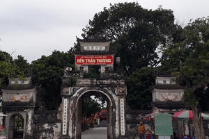 Hà Nam: Có hay không việc "thương mại hóa" đền Trần Thương?