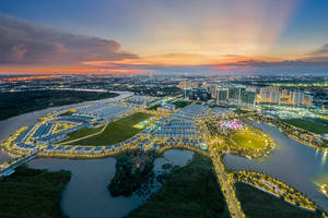 Đi tìm căn hộ giá 'mềm' trong phân khúc cao cấp tại TP HCM