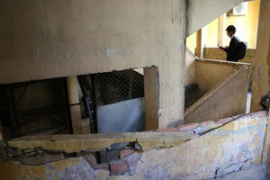 Số phận 15 chung cư chờ sập ở TP.HCM