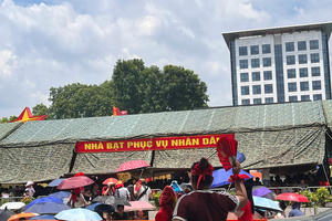 Hà Nội lắp dựng 10 nhà bạt dã chiến phục vụ nhân dân xem diễu binh, diễu hành