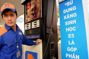 Xăng có thể tăng giá mạnh vào ngày mai