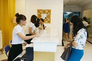 Nhiều khách hàng viện đủ lý do để được trả lại mỹ phẩm DeAura