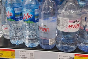 Thị trường nước đóng chai rục rịch tăng giá vì thiếu nước sạch?