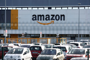 Amazon vay 8 tỷ USD trong bối cảnh kinh tế bất ổn