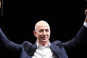"Chất" như Jeff Bezos: Lương khiêm tốn 80.000 USD/năm vẫn giữ ngôi vương người giàu nhất thế giới