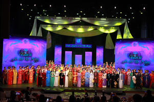 "Hương Sắc Áo Dài Việt" hưởng ứng "Tuần Lễ Áo Dài Việt Nam" và những con số biết nói