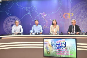 Tọa đàm “Kinh tế - xã hội Việt Nam 2021-2025: Chống chịu và bứt phá”