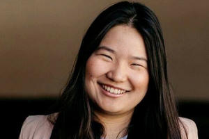 Nữ doanh nhân 24 tuổi nhận 100.000 USD nhờ phát minh xử lý chất thải nhựa thành sản phẩm mới