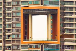 Bí mật phong thủy đằng sau lỗ hổng khổng lồ trong các cao ốc Hong Kong