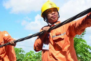 EVN lên tiếng về thông tin tiền lương lãnh đạo tăng tới 37%