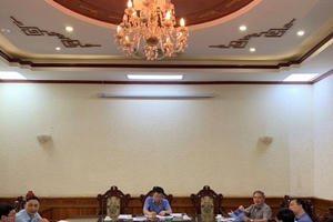 Bộ trưởng Lê Thành Long nghe báo cáo tiếp thu một số dự án Luật