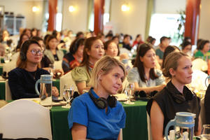 Thúc đẩy Kinh doanh bền vững thông qua Đa dạng nhà cung cấp và Mua sắm có trách nhiệm giới