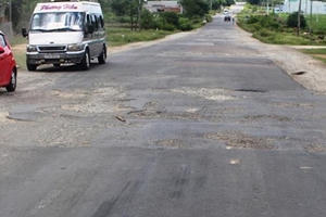 Năm 2019, cần gần 50.000 tỉ đồng để "vá đường"?