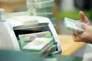 Lãi suất ngày 8/3: Chỉ còn nhóm ngân hàng quy mô nhỏ giữ tỷ lệ trên 9%/năm, nhiều ngân hàng tặng quà ngày Quốc tế phụ nữ