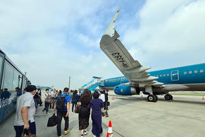 Vé máy bay dịp nghỉ lễ 30/4 tăng nhiệt