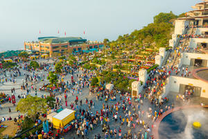 Tây Ninh “bội thu” du lịch, Núi Bà Đen đón hơn 1 triệu lượt khách đi cáp treo dịp Tết