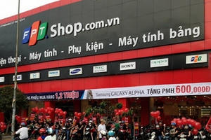 Kết quả kinh doanh chững lại, 'ông chủ' chuỗi FPT Shop đang làm gì để vực dậy tăng trưởng?
