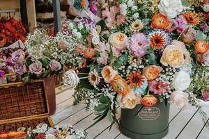 Thị trường quà tặng 8/3: Sôi động với nhiều lựa chọn mới lạ