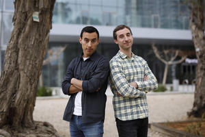 Rủ em trai đang học cấp 3 làm game bán kiếm tiền, hơn 10 năm sau cả 2 cùng sở hữu đế chế game tỷ USD, lớn thứ 2 thế giới