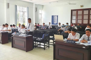 "Cuộc chiến pháp lý" dự án Hòa Lân: TAND quận 7 bất ngờ tạm dừng phiên xử