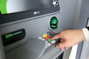 Nhiều chiêu trò lừa đảo lấy tiền trong tài khoản