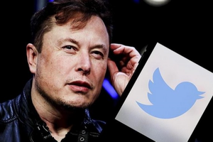 Tỷ phú Elon Musk lạc quan về tương lai củaTwitter, nhận định dòng tiền dương trở lại trong quý tới 