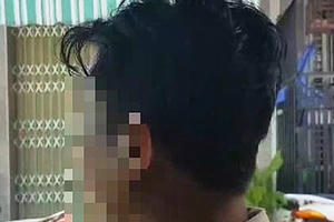 Vụ đổi 100 USD: Ông Rê bị thiệt như thế nào?