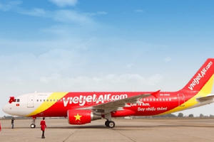 Cổ phiếu Vietjet Air bị xả mạnh xuống giá đỏ