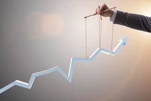 Một cá nhân bị UBCKNN xử phạt hơn nửa tỷ đồng do dùng 24 tài khoản thao túng giá cổ phiếu