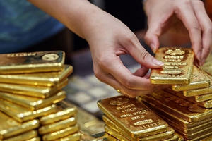 Giá vàng hôm nay 19/12: Tiếp đà tăng giá
