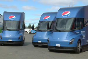 Pepsi ca ngợi xe semi từ Tesla do tiết kiệm chi phí