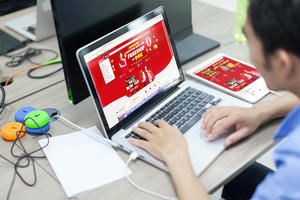 Phát triển thương mại điện tử: Cơ chế nào bảo vệ quyền lợi người tiêu dùng?