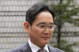 Chủ tịch Samsung Lee Jae-Yong thừa nhận công ty đang "đối mặt với vấn đề sống còn", sẵn sàng hy sinh lợi nhuận ngắn hạn để đầu tư cho tương lai