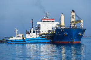 Cảng tổng hợp Container Hòa Phát Dung Quất đưa bến đầu tiên vào hoạt động