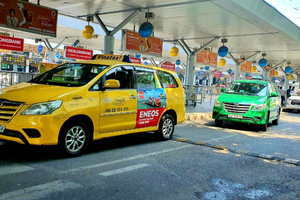 Phân làn riêng xe vào Tân Sơn Nhất: Grab đề nghị trả thêm 10.000 đồng/lượt