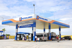 Petrolimex (PLX) đặt mục tiêu sản lượng tăng 8% năm 2025, lên kế hoạch lợi nhuận 3.200 tỷ, dự kiến cổ tức 10%