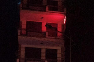 Vợ chồng chủ quán karaoke bị đâm trọng thương vì nhắc nhở khách