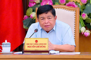 Tập trung nghiên cứu sâu, có giá trị cao để hoàn thiện dự thảo nghị quyết về phát triển kinh tế Nhà nước