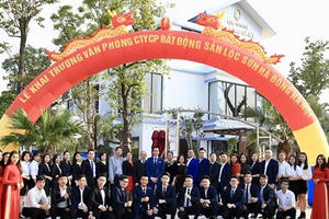 Lộc Sơn Hà tưng bừng khai trương văn phòng thứ 10