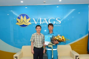 Nhân viên hàng không trả lại hơn một tỷ đồng khách bỏ quên