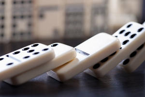 "Lợi dụng" hiệu ứng Domino để tạo chuỗi thói quen tích cực trong cuộc sống của chính bạn