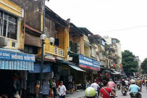 Nhiều hộ dân phố cổ nộp hồ sơ mua nhà 5 năm không được, Hà Nội nói gì?