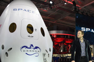Cùng nhận tiền của NASA để sản xuất tàu vũ trụ, SpaceX thành công lớn còn Boeing lỗ nặng