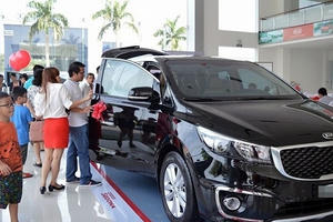Ô tô 400 triệu: Giá giảm mạnh, cuối năm mua xe chơi Tết
