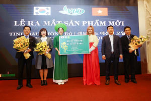 Tập đoàn Thương mại VTH Việt Nam ra mắt sản phẩm Tinh dầu thông đỏ