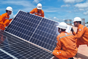 Thúc đẩy thị trường sản xuất pin năng lượng mặt trời tại Việt Nam